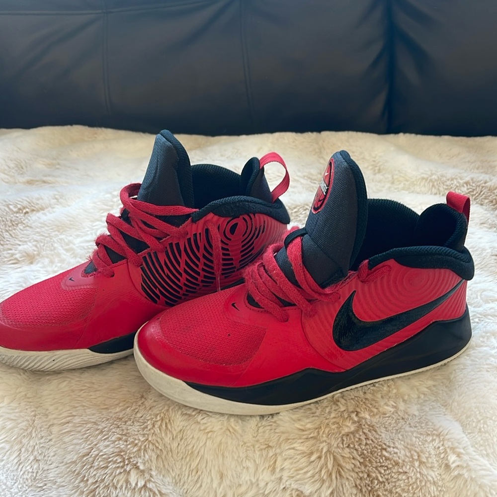Youth sneakers